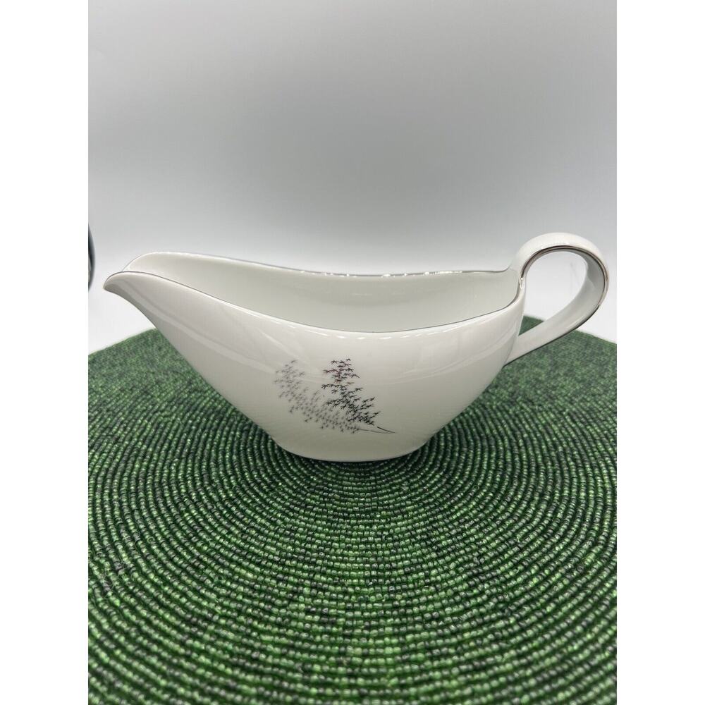 Fukagawa Arita Silver Bamboo Pattern Arita Gravy Boat
